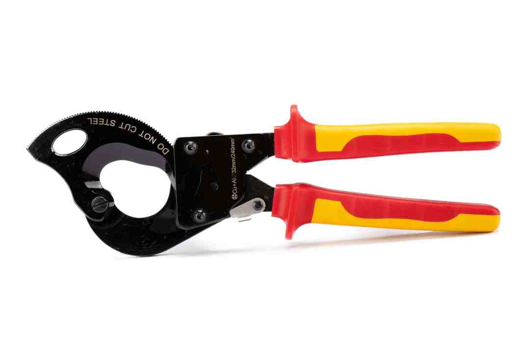 Kìm Cắt Cáp Nhông Cách Điện 24 SATA 93113