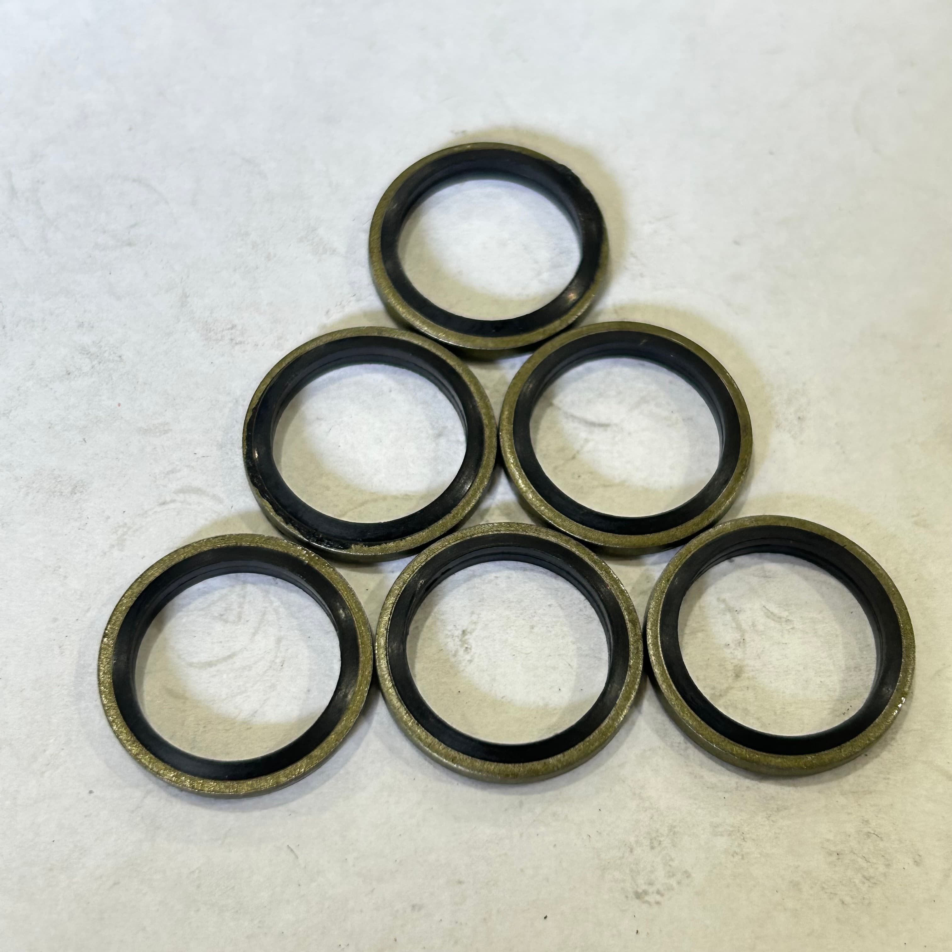 Lông Đền Dầu (Bonded Seal) Cao Su NBR D16 (ID16.4xOD22x2.0)