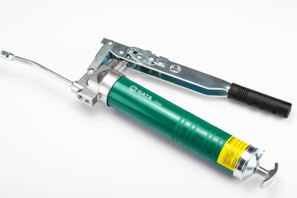 Súng Bơm Mỡ Cao Áp 2 Đầu 400cc SATA 97205