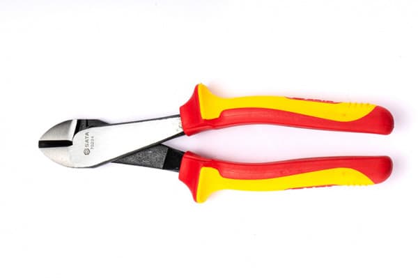 Kìm Cắt Chuyên Dùng 8 inch/200 mm Cách Điện 1000 V SATA 70234