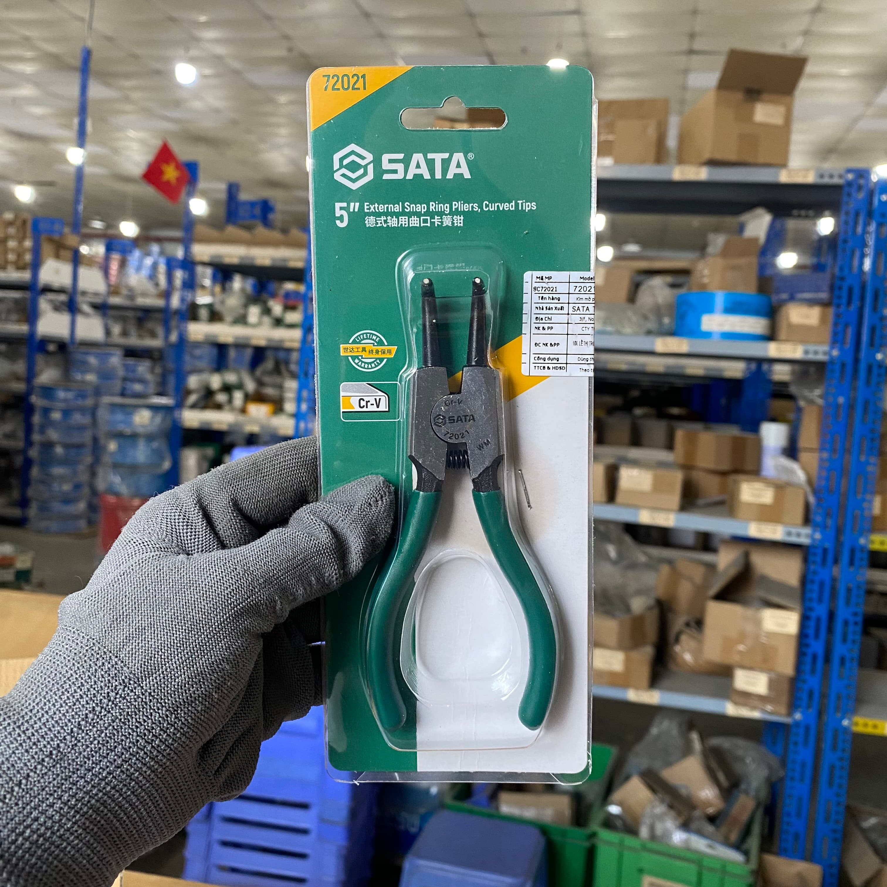 Kìm Mở Phe Ngoài Mũi Cong 5 inch SATA 72021