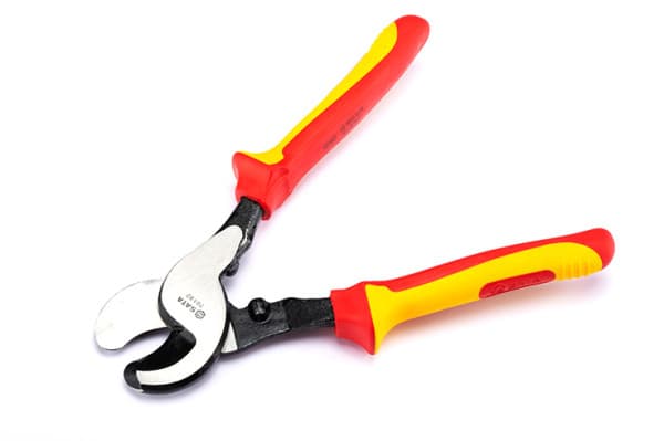 Kìm Cắt Cáp Chuẩn Cách Điện 6" SATA 70191