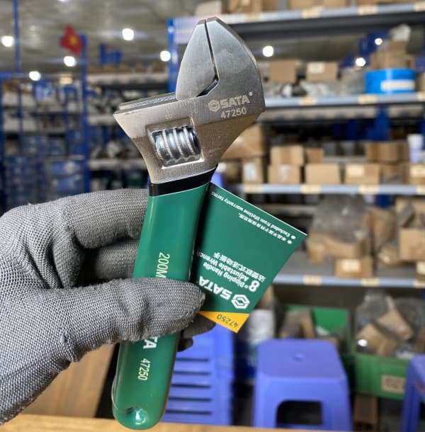 Mỏ Lết Có Điều Chỉnh Kiểu Châu Âu 8 inch SATA 47250
