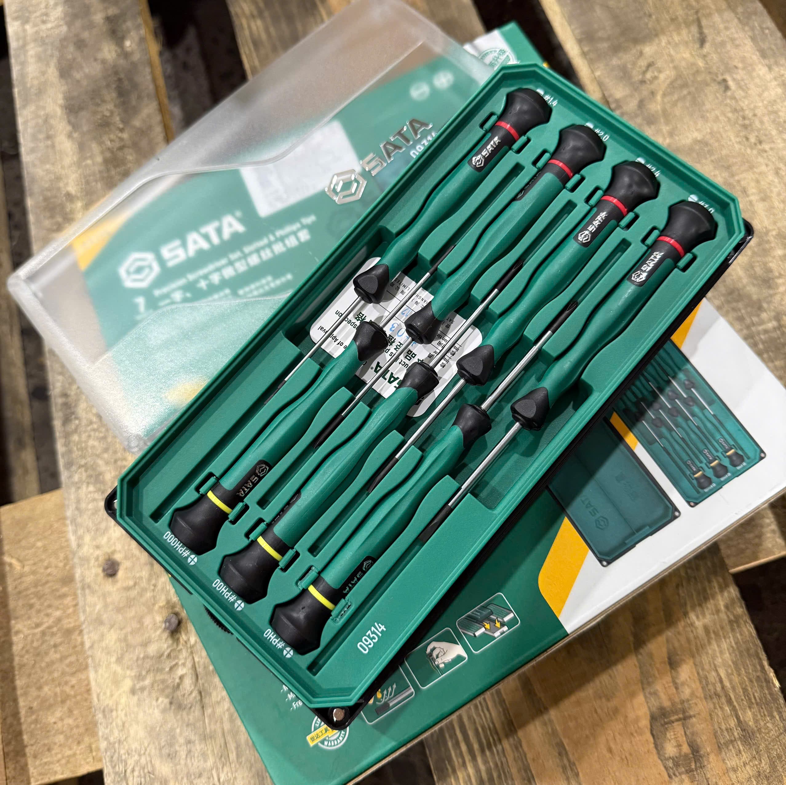 Bộ Tua Vít Cán Dài 7 Chi Tiết SATA 09314