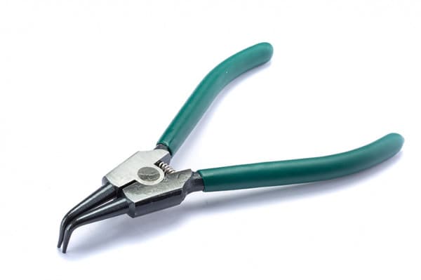 Kìm Mở Phe Ngoài Mũi Cong 7"/175 mm SATA 72002
