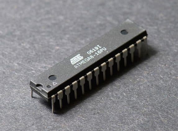 ATMega8 - Vi điều khiển AVR 8bit