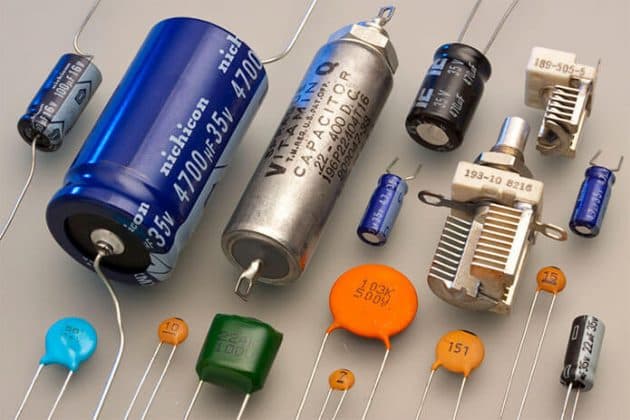 Capacitor là gì? Nguyên lý hoạt động của tụ điện Capacitor