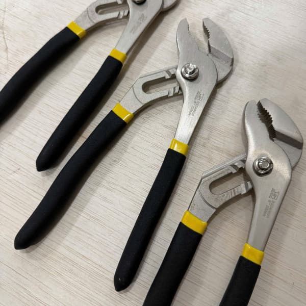 Kìm Mỏ Quạ 8 Inch 200 mm Bosi BS240608