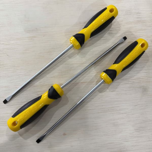 Tua Vít Mũi Dẹp 6 Inch 5x150 mm Bosi BS459165A