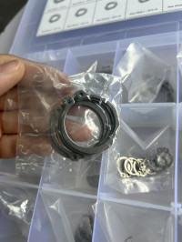 Hộp Vòng Phe Gài Trục Inox 420 DIN471 180 Chi Tiết 18 Size Từ D4-D35