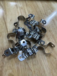 Cùm Omega Inox 304 (DN15) Ø21mm