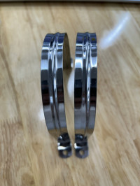 Cùm Omega Inox 304 (DN100) Ø114mm