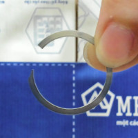 Phe Gài Lỗ Lò Xo Tải Nhẹ VK Inox 304 D28.58 (1 Turn)