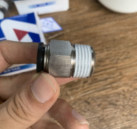 Đầu Nối Khí Thẳng Ren Ngoài Phi 6 mm - M5 Đen Airtac PC6M5D