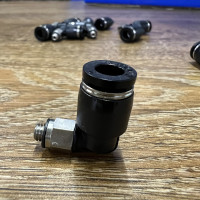 Đầu Nối Khí Cong Ren Ngoài Phi 6 mm - M5 Đen Airtac PL6M5D
