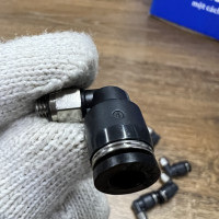Đầu Nối Khí Cong Ren Ngoài Phi 6 mm - M5 Đen Airtac PL6M5D