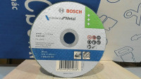 Đá cắt sắt (Màu xanh) 105x1.2x16mm Bosch 2608619701