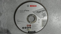 Đá cắt inox 125x2.0x22.2mm Bosch 2608600094