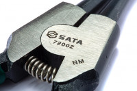 Kìm Lấy Phe Ngoài Mũi Cong 7 inch/175 mm 
 SATA 72002