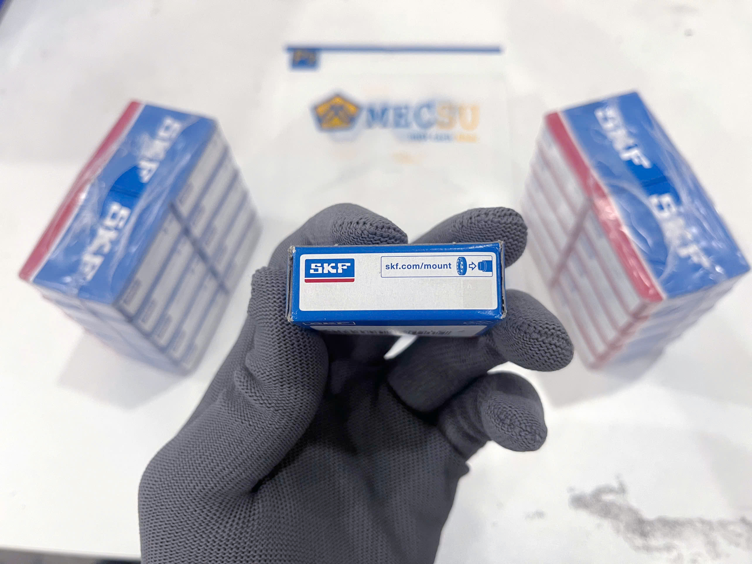  hình ảnh thực tế sắc nét vòng bi bạc đạn SKF không nắp được bán tại Mecsu